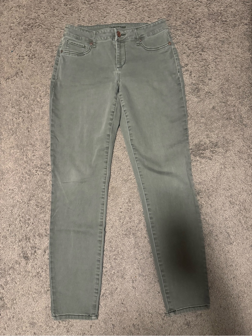 Maurices Skinny Jeans in army green/olive green